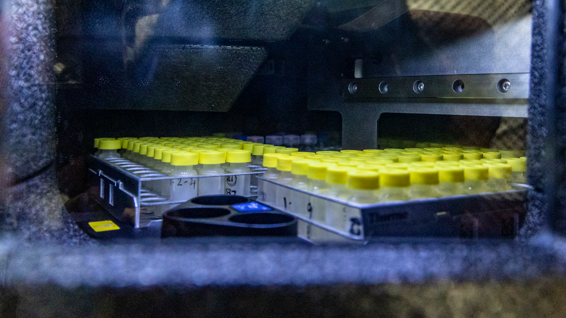 生物质谱分析实验。
