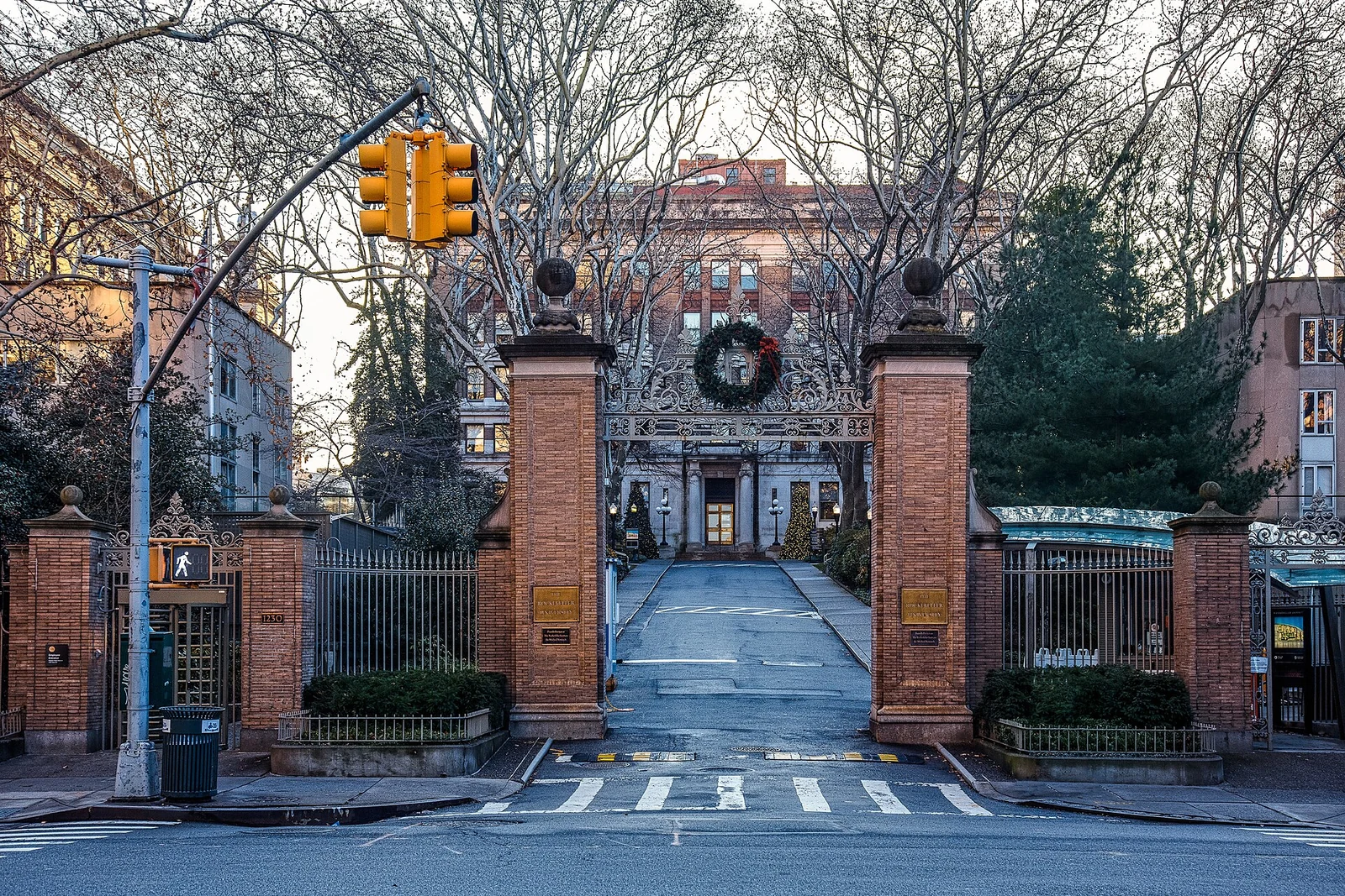 Rockefeller University York Avenue 入口及建筑